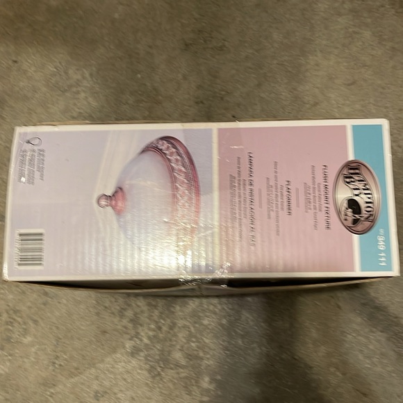 Hampton bay flush mount fixture - Picture 6 of 6